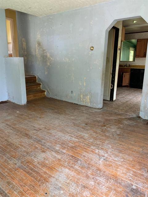 8410 St Clair Ave, Cincinnati, OH 45236 photo 5