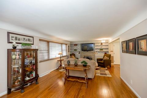 8316 Richland Dr, Cincinnati, OH 45255 photo 4