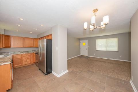3619 Cooper Rd, Blue Ash, OH 45241 photo 4