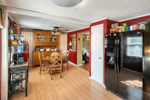 202 Marie Ct, Harrison, OH 45030 photo 9
