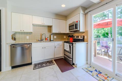 8937 Plainfield Rd, Cincinnati, OH 45236 photo 6