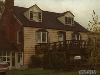 2943 Wardall Ave, Cincinnati, OH 45211 photo 1