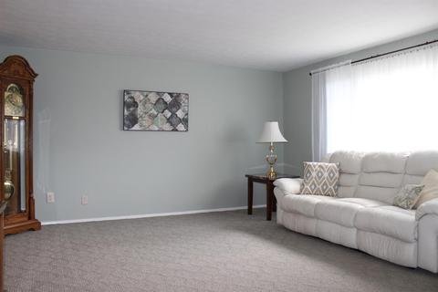 1686 Aspenhill Dr, Cincinnati, OH 45240 photo 7