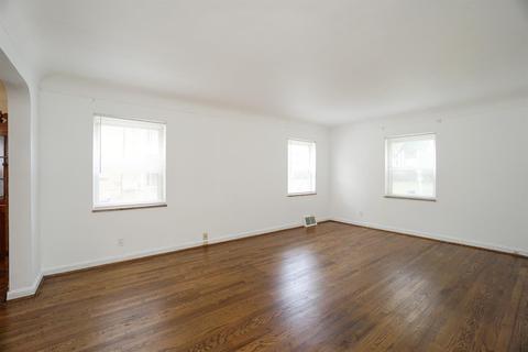 6281 Cary Ave, Cincinnati, OH 45224 photo 8
