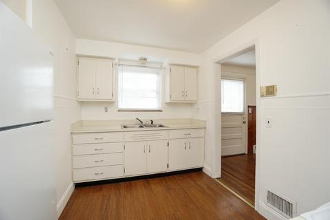 6281 Cary Ave, Cincinnati, OH 45224 photo 12