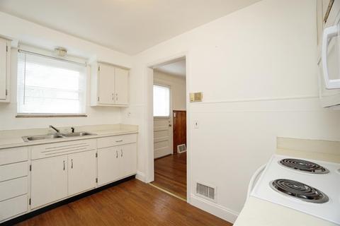 6281 Cary Ave, Cincinnati, OH 45224 photo 11