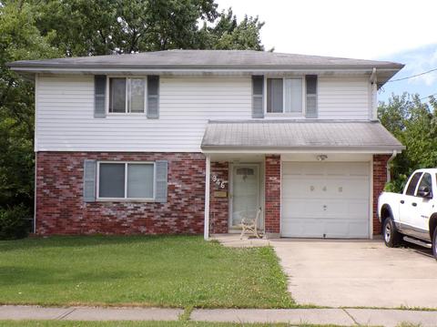 946 Glasgow Dr, Forest Park, OH 45240 photo 1