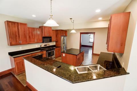 9532 Cooper Ln, Blue Ash, OH 45242 photo 10