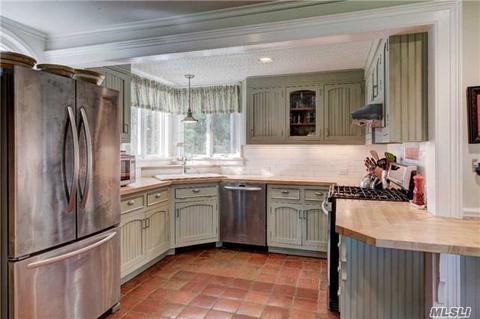 794 Lilly Ln, Cincinnati, OH 45245 photo 4