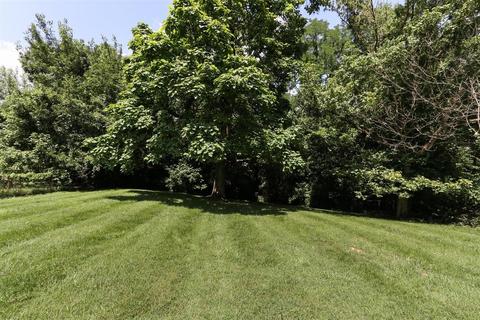 1528 Meredith Dr, Cincinnati, OH 45231 photo 17