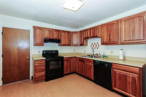 1528 Meredith Dr, Cincinnati, OH 45231 photo 9