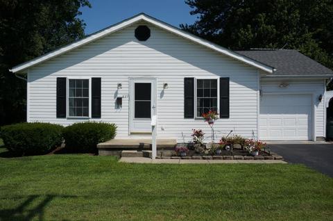 827 Cherry St, Blanchester, OH 45107 photo 2