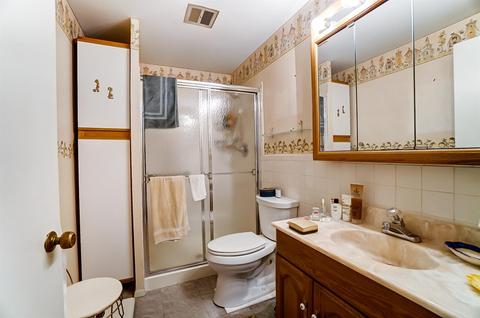 1004 Newcastle Dr, Cincinnati, OH 45231 photo 27