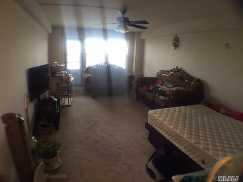 1004 Newcastle Dr, Cincinnati, OH 45231 photo 3