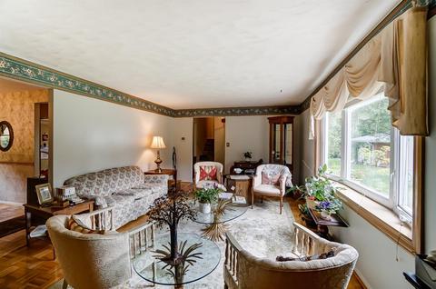 1004 Newcastle Dr, Cincinnati, OH 45231 photo 6
