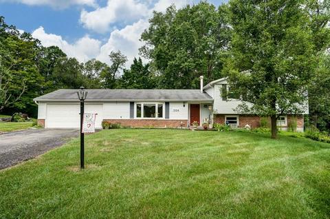 1004 Newcastle Dr, Cincinnati, OH 45231 photo 2