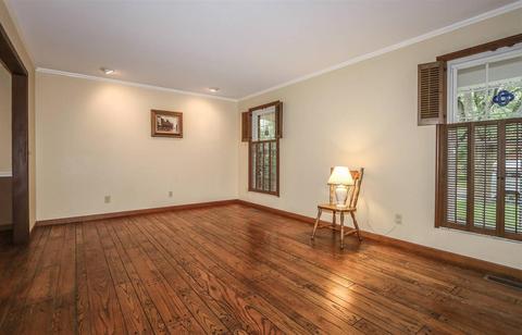 755 Viewcrest Dr, Cincinnati, OH 45231 photo 4