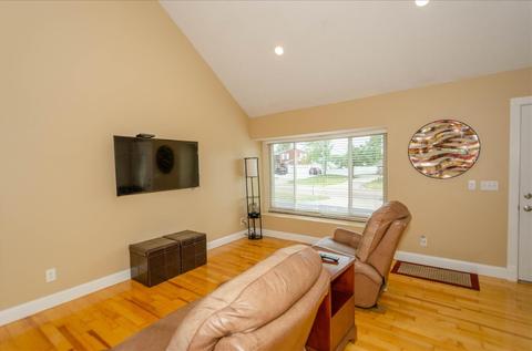 1085 Waycross Rd, Forest Park, OH 45240 photo 2