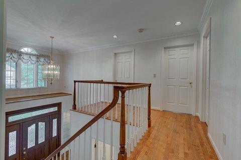 4282 Wellington Dr, Cincinnati, OH 45245 photo 12