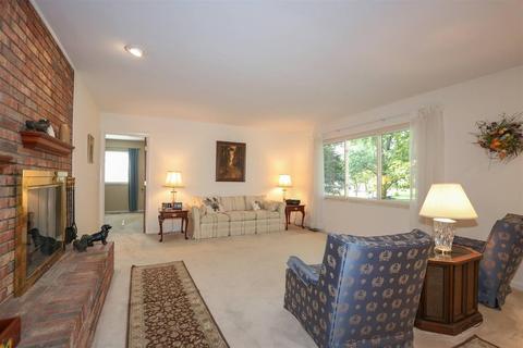 304 Forest Ave, Wyoming, OH 45215 photo 4