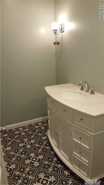 2035 Fifth Ave, Cincinnati, OH 45224 photo 6