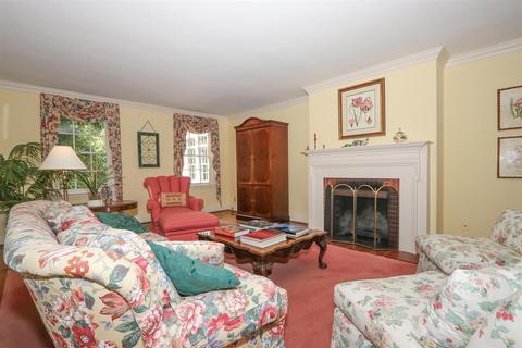 3 Broadview Pl, Cincinnati, OH 45208 photo 8