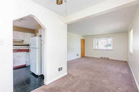 5240 Highview Dr, Cincinnati, OH 45238 photo 4
