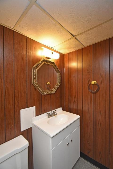 4718 Hardwick Dr, Cincinnati, OH 45238 photo 14