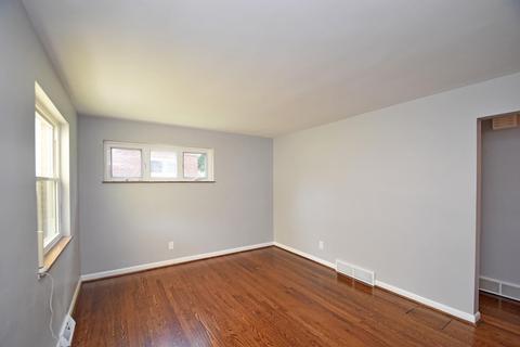 4718 Hardwick Dr, Cincinnati, OH 45238 photo 2