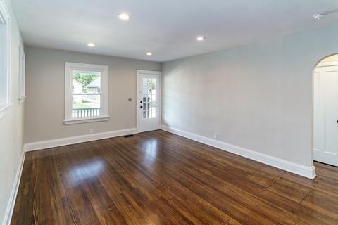 6815 Bramble Ave, Cincinnati, OH 45227 photo 4
