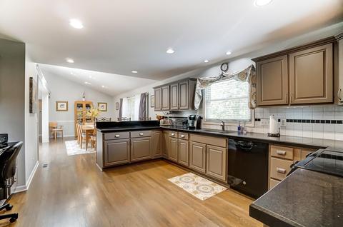 3233 Cooper Rd, Evendale, OH 45241 photo 14