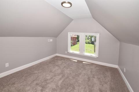 1532 Ruth Ave, Cincinnati, OH 45207 photo 32
