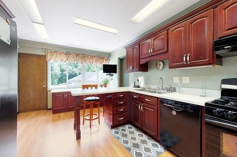 1133 Galbraith Rd, Cincinnati, OH 45224 photo 3