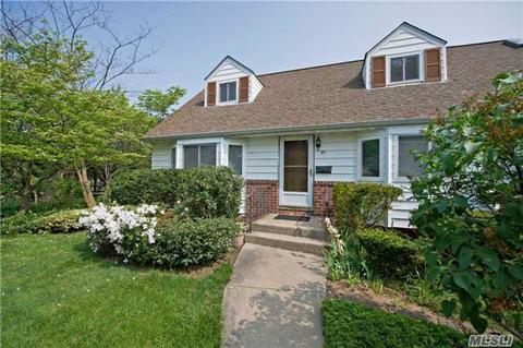 2390 Buddleia Ct, Cincinnati, OH 45239 photo 1