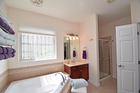 653 Hyacinth Rd, Cincinnati, OH 45245 photo 47