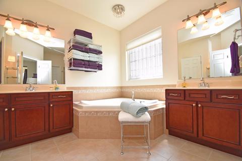 653 Hyacinth Rd, Cincinnati, OH 45245 photo 46