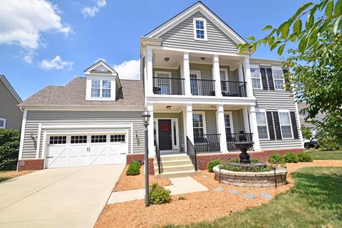 653 Hyacinth Rd, Cincinnati, OH 45245 photo 3