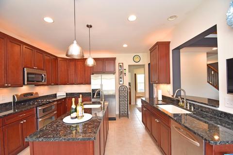 653 Hyacinth Rd, Cincinnati, OH 45245 photo 38