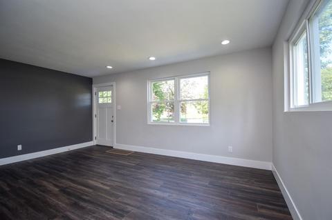 4740 Ebenezer Rd, Cincinnati, OH 45248 photo 3