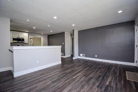 4740 Ebenezer Rd, Cincinnati, OH 45248 photo 2