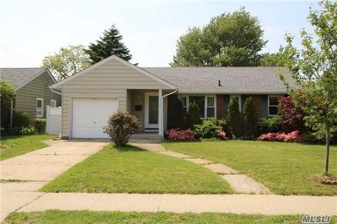 4768 Summerside Rd, Cincinnati, OH 45244 photo 1