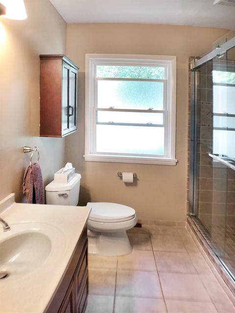 10221 Lochcrest Dr, Cincinnati, OH 45231 photo 19