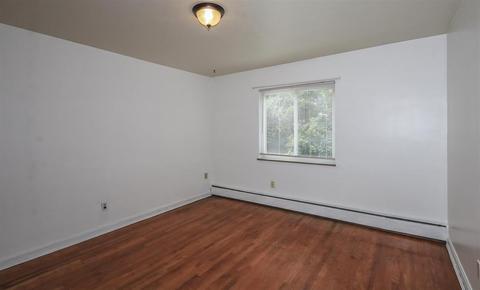 Undisclosed, Cincinnati, OH 45224 photo 12