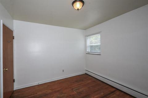 Undisclosed, Cincinnati, OH 45224 photo 14