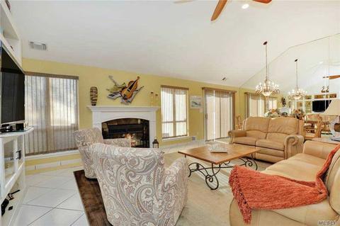165 Mayview Forest Dr, Woodlawn, OH 45215 photo 9