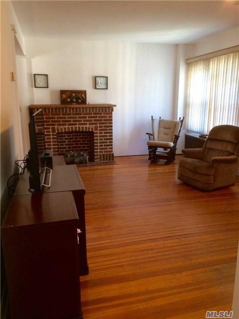2560 Hackberry St, Cincinnati, OH 45206 photo 2