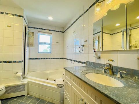 7634 Fairwind Dr, Montgomery, OH 45242 photo 12