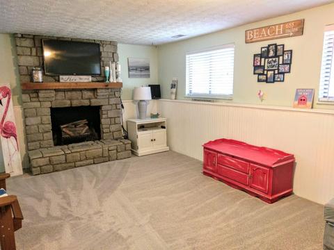 1525 Hazelgrove Dr, Cincinnati, OH 45240 photo 11