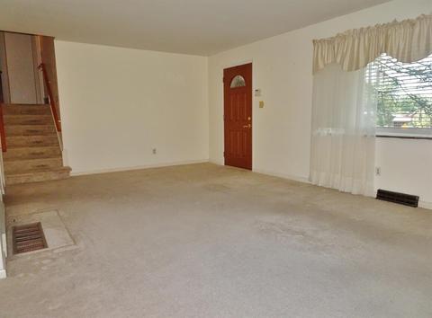 8762 Eldora Dr, Cincinnati, OH 45236 photo 3