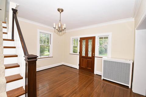 2936 Observatory Ave, Cincinnati, OH 45208 photo 3